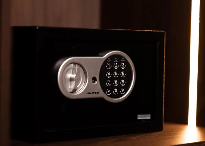 Twenty One Villa Oia