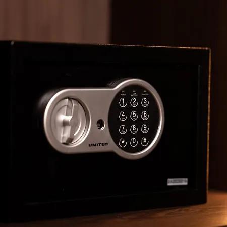 Twenty One Villa Oia