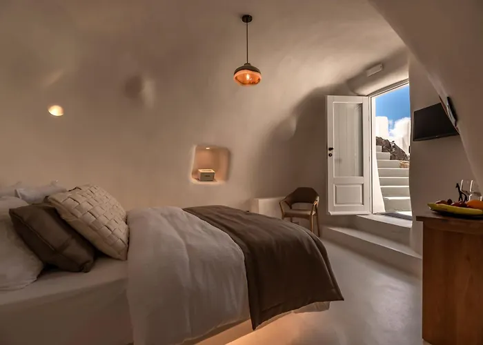 Twenty One * Oia (Santorini)