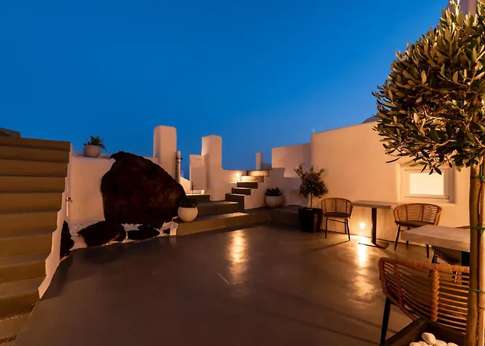 Twenty One Villa Oia (Santorini)