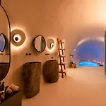 Twenty One Villa Oia (Santorini)
