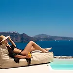 Twenty One Villa Oia (Santorini)